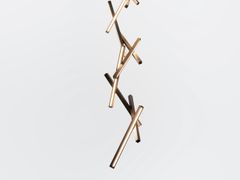 Lampada a sospensione a LED in legno massello&nbsp;DNA-S VERTICAL - NEXT LEVEL DESIGN STUDIO