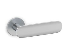 Maniglia in ottone su rosetta&nbsp;CONCA L - OLIVARI B