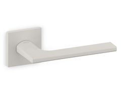 Maniglia in ottone su rosetta&nbsp;LOTUS Q - OLIVARI B