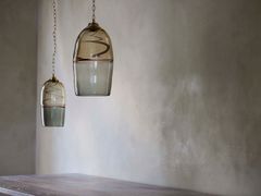 Collezioni di arredi e decorazioni per la casa&nbsp;Arredi, lampade e complementi - OCHRE