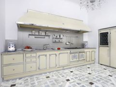 Cucina lineare professionale su misura in acciaio&nbsp;PEARL WHITE & POLISHED CHROME - OFFICINE GULLO