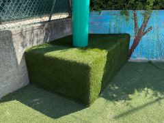 Paraspigoli in erba sintetica per impianti sportivi&nbsp;Paraspigolo in erba sintetica pelo lungo - PROEXPANSO