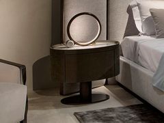 Comodino ovale in pelle con piano in marmo&nbsp;BEVERLY - RUGIANO INTERIORS DECORATION