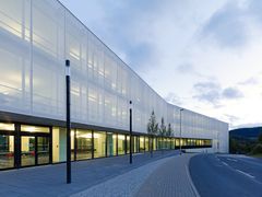 Facciata tessile&nbsp;TENSEO FRONTSIDE GFM 21 - SERGE FERRARI�