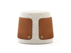 Sgabello basso in tessuto con dettagli in pelle&nbsp;DOLOMITES - MADE TO LAST LDA
