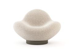 Poltrona in tessuto con braccioli&nbsp;STONE - MADE TO LAST LDA