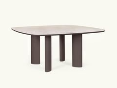 TAVOLO DA GIARDINO QUADRATO IN PIETRA SINTERIZZATA&nbsp;FLOWER - TEPORIA