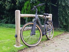 Colonnina di distribuzione elettrica per bici&nbsp;CICLO - TIMBERLAB