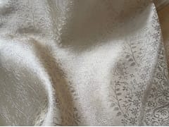 Tessuto lavorato a mano in tessuto&nbsp;WHITE OR CREAM TANCHOI FLOWER SILK - TOHORA IMPORT