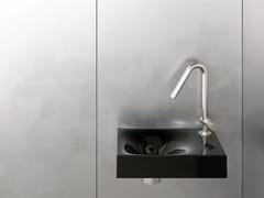 Lavabo da appoggio o sospeso in ceramica&nbsp;RITUEL NERO - TRONE