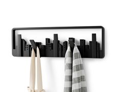 Appendiabiti da parete in plastica riciclata&nbsp;SKYLINE 5 - UMBRA