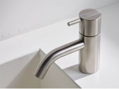 Miscelatori, docce e accessori bagno&nbsp;Rubinetti per bagno e cucina - VOLA