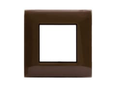 Placca in tecnopolimero per scatola tonda o quadrata Verticale tonda / quadra Y44 | Avana - AVE