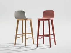 Sgabello da bar in legno&nbsp;AEON BAR - ZEITRAUM