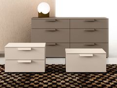 Comodino con cassetti&nbsp;RASTER - ZALF