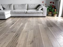 Parquet spazzolato in noce&nbsp;NOCE AMERICANO RUSTICO EFFETTO CRUDO - CADORIN GROUP