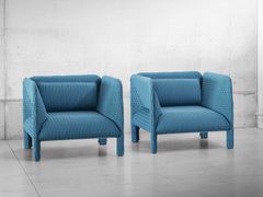 Poltrona imbottita in tessuto con braccioli&nbsp;MITILO | Poltrona - MINIFORMS