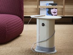 Tavolino ovale in metallo con prese usb&nbsp;BOBINO - MINIFORMS