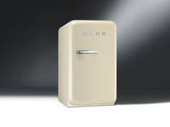 FAB5RP | Mini fridge