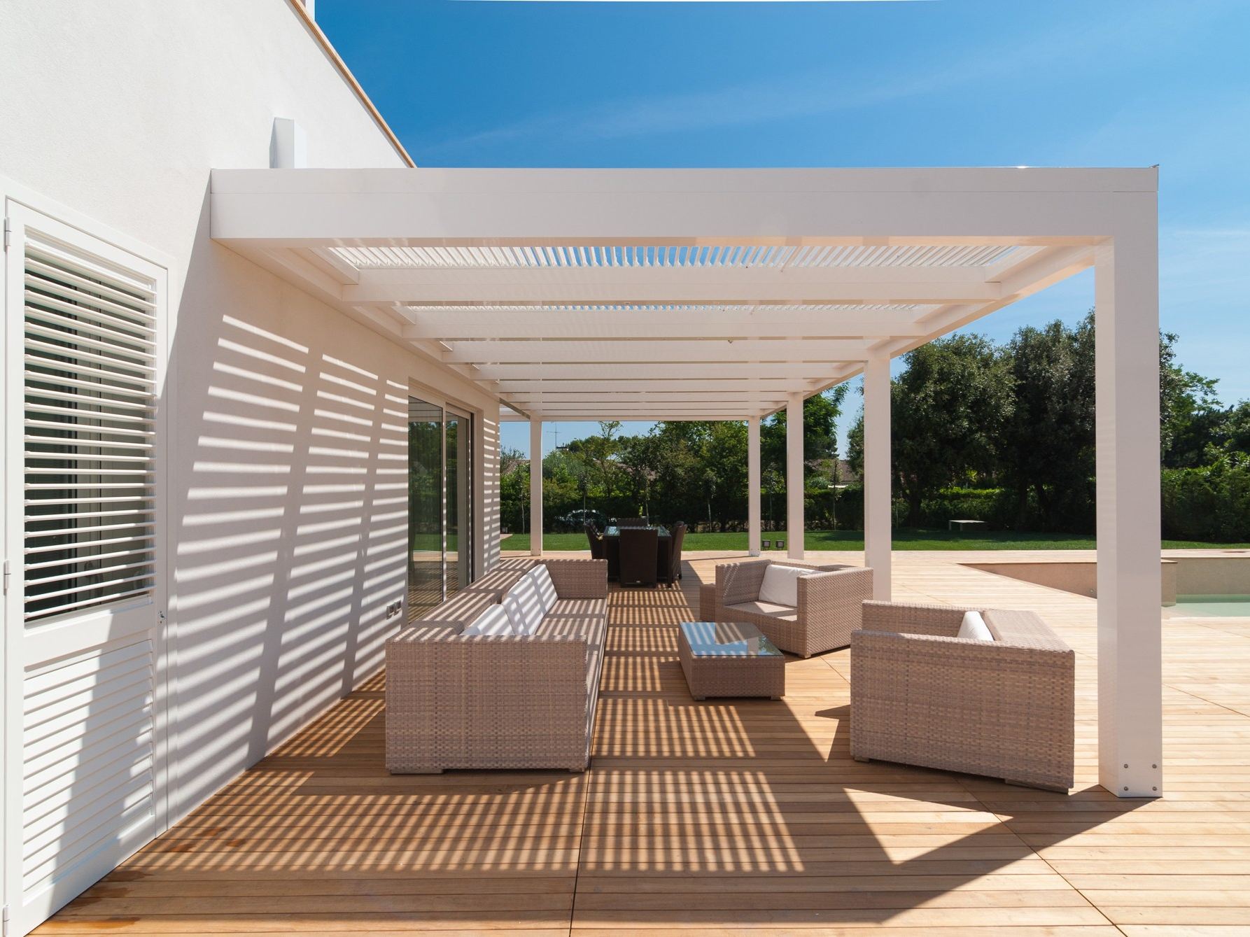 Pergola in alluminio a lamelle orientabili