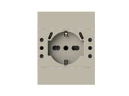 4BUSBP503.KM by 4 BOX - Presa elettrica a 3 moduli con USB - 2