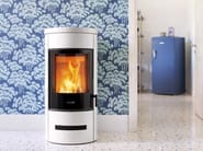 E129 M | Stufa by Piazzetta - Stufa a legna a parete classe A+