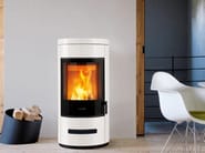 E929 M | Stufa by Piazzetta - Stufa a legna a parete per riscaldamento aria classe A+