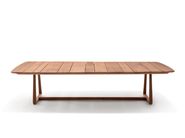 Exteta | Sedute, tavoli e arredi per esterni