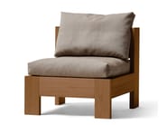 ICON by Form & Refine - Poltrona in legno e tessuto - 9