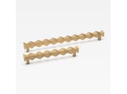 FORMA PULL by Lo & Co Interiors - Maniglia per mobili in ottone - 13