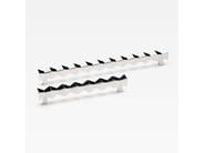 FORMA PULL by Lo & Co Interiors - Maniglia per mobili in ottone - 7