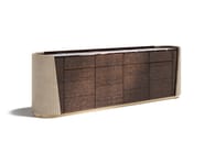 MAJESTIC by Capital Collection - Madia in legno e pelle con ante e cassetti - 2 MAJESTIC by Capital Collection - Madia in legno e pelle con ante e cassetti - 2
