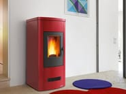 P120 | Stufa by Piazzetta - Stufa a pellet in acciaio per riscaldamento aria classe A+