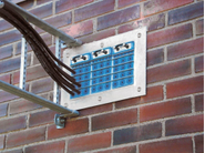 Telaio in acciaio per il fissaggio di cavi e tubazioni