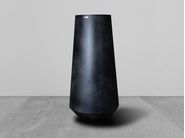 Schaller | Planters and metal sculptures
