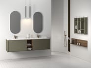 LOOP 53 09 by Stocco - Mobile lavabo doppio in noce con pensile