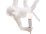Lampe D'intérieur Design Singe Qui Se Balance - Résine Blanche Seletti 14875 - 59x40cm