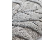 AUBUSSON HERALDY ANTIQUE WHITE by Tapis Rouge - Tappeto rettangolare fatto a mano - 2 AUBUSSON HERALDY ANTIQUE WHITE by Tapis Rouge - Tappeto rettangolare fatto a mano - 2