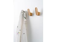 LUV by Viefe - Gancio a parete in noce - 2