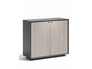 EDGE by WORKSPACE - Mobile ufficio basso in legno con ante a battente - 9