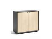 EDGE by WORKSPACE - Mobile ufficio basso in legno con ante a battente - 7