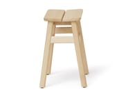 ANGLE STANDARD 45 by Form & Refine - Sgabello in faggio - 2