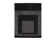 CUT OUT MONOCROMO 2.0 by cc-tapis - Tappeto fatto a mano su misura