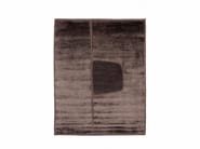 CUT OUT MONOCROMO by cc-tapis - Tappeto fatto a mano su misura CUT OUT MONOCROMO by cc-tapis - Tappeto fatto a mano su misura