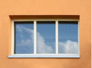 OMERO by NAVELLO - Finestra a battente in legno con triplo vetro