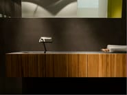 DOOR TEAK STRIPES by Moab - Mobile lavabo singolo in teak con cassetti - 2