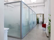 Parete mobile per ufficio by QUARTIERI LUIGI - Parete mobile in alluminio e vetro per ufficio - 2