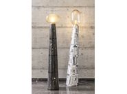 SEVEN BLOOMS by Stonethica - Lampada da terra in marmo di Carrara - 2