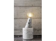 SEVEN BLOOMS by Stonethica - Lampada da terra in marmo di Carrara - 10