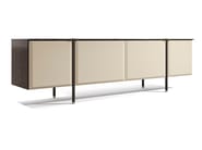 TUDOR by Capital Collection - Madia in legno e marmo con ante a battente TUDOR by Capital Collection - Madia in legno e marmo con ante a battente
